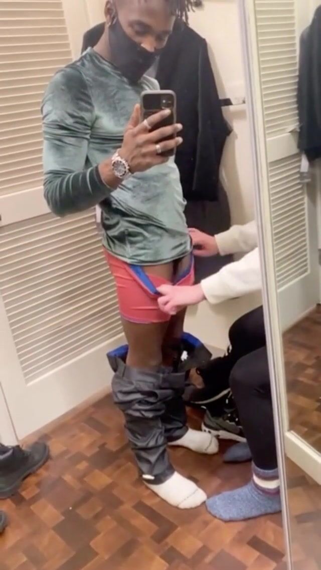 Why guys bring their girlfriend into the fitting room