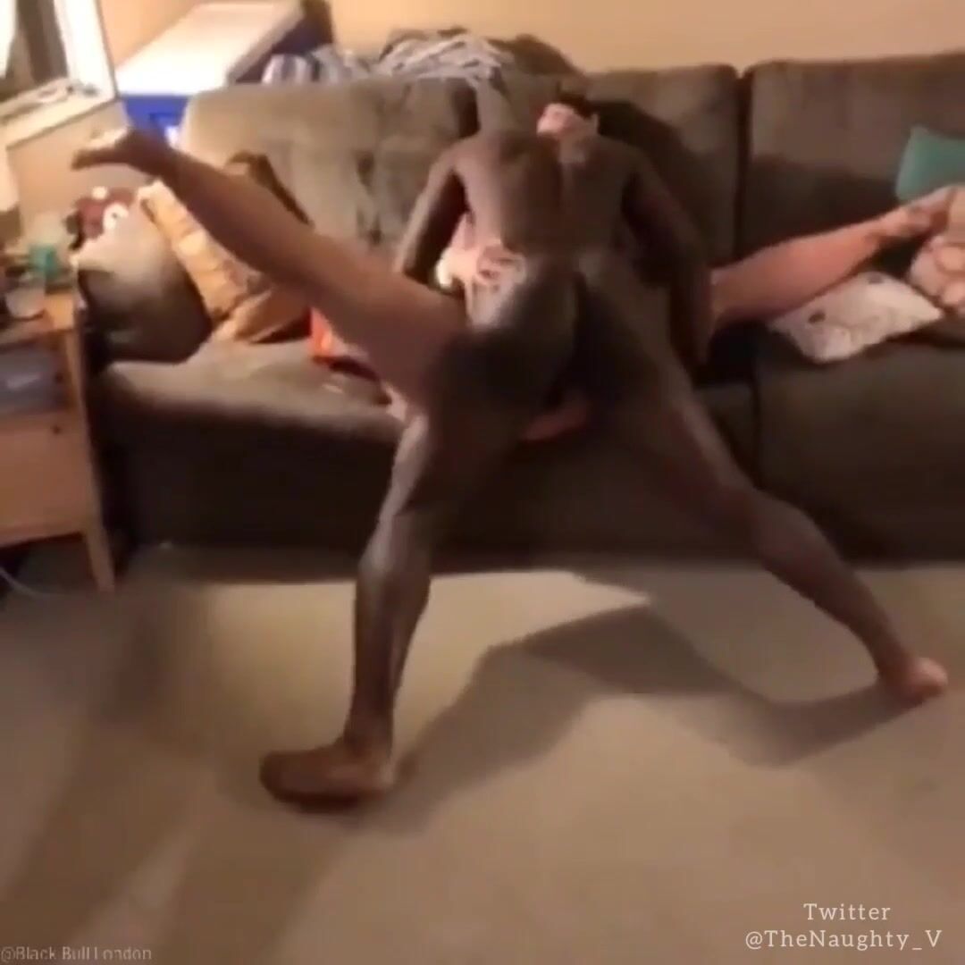 The type of party I wanna have. I want multiple bbc waiting on me like that